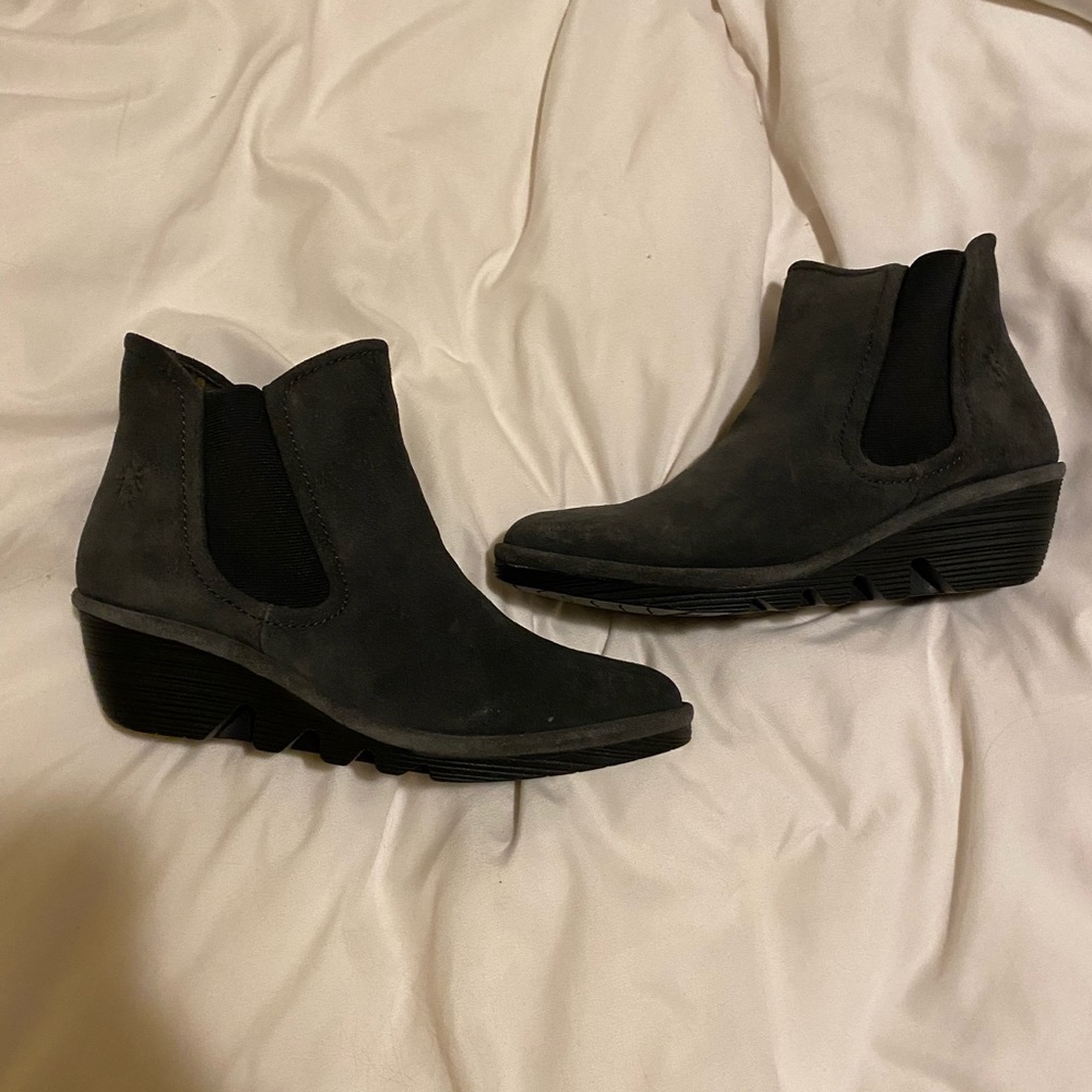 New Fly London boots. Never been worn!